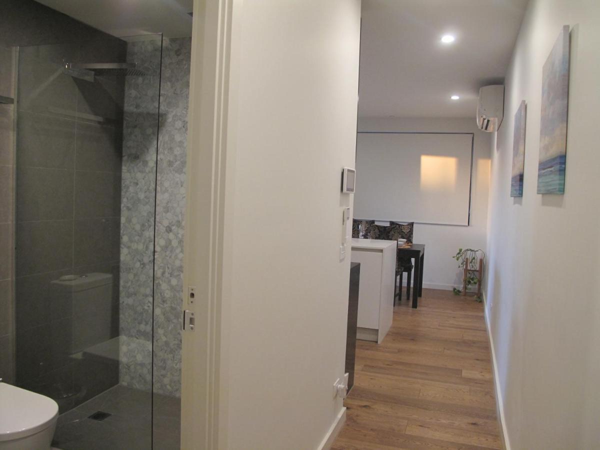 Modern 3 Bedroom Apt With Free Parking, Netflix, Wifi & Welcome Wine By Bnb Pro Melbourne Exterior foto